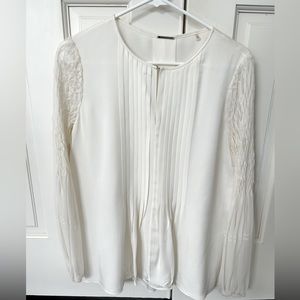 Elie Tahari 100% silk blouse